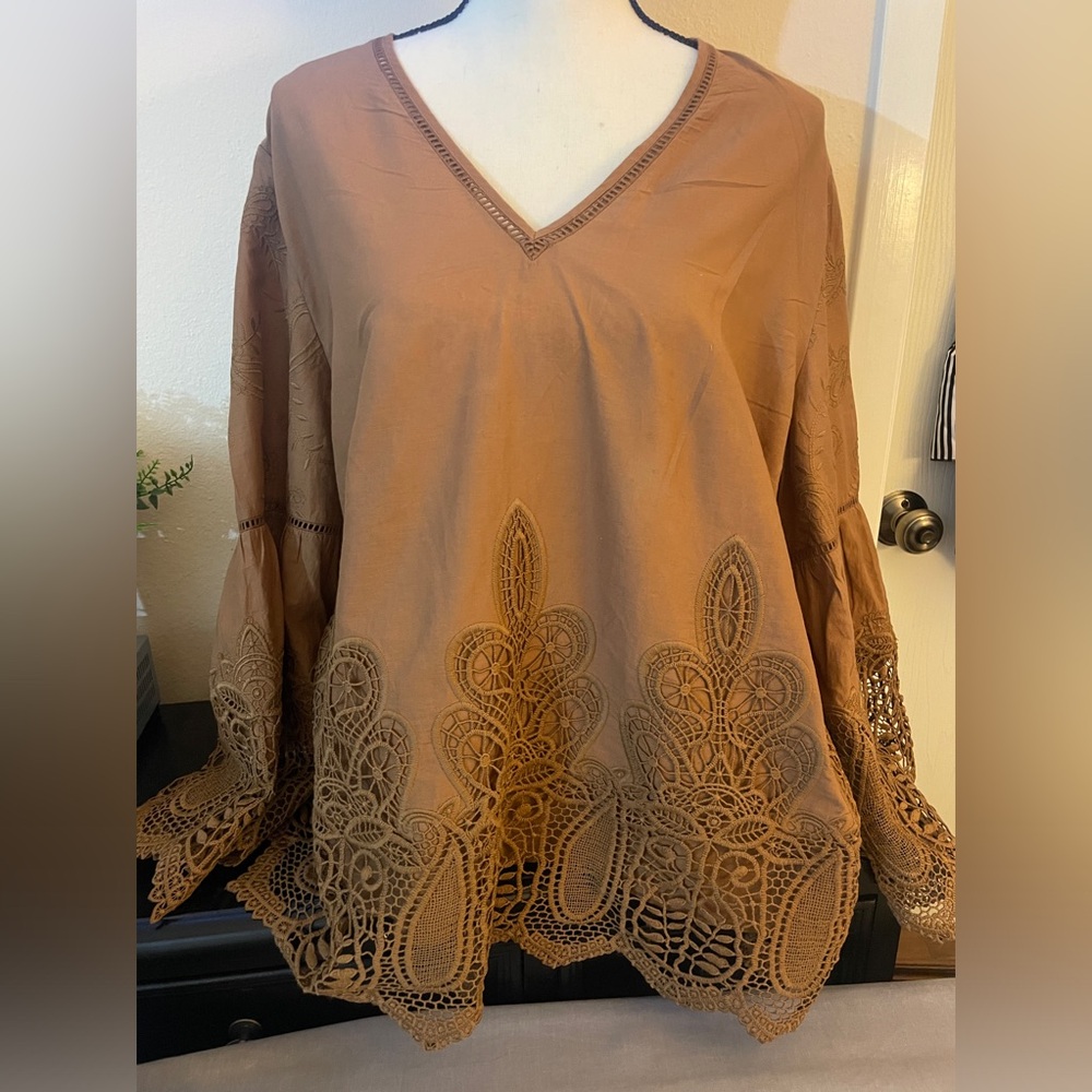 Chicos Embroidered Lace Cutout Top In Briar Brown 14/16 xl (Chicos 3)